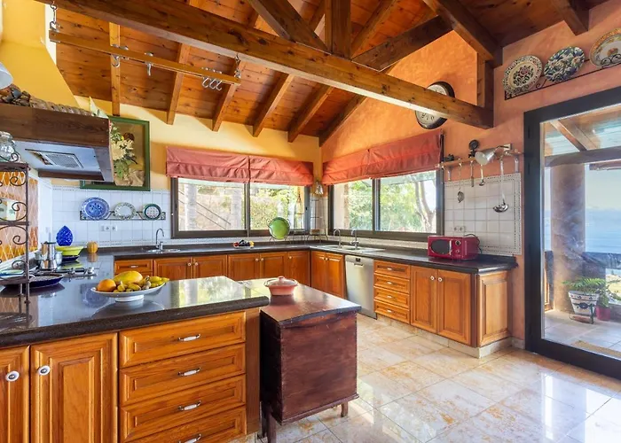 فيلة Serena Del Mar, Lujo Con Vistas Al Mar Y Piscina Climatizada *