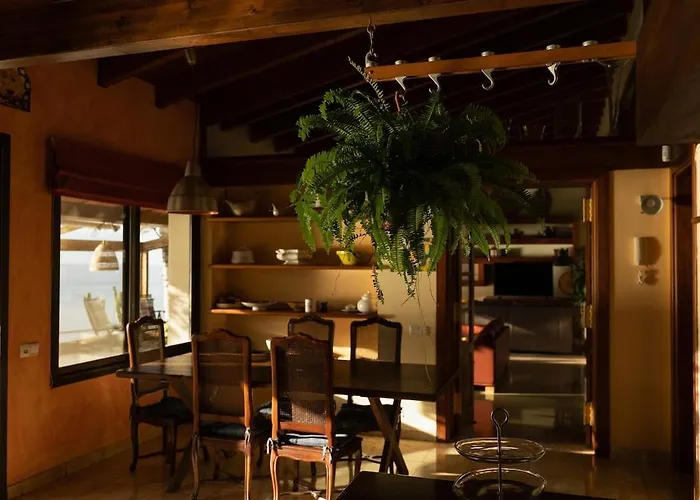 Serena Del Mar, Lujo Con Vistas Al Mar Y Piscina Climatizada فيلة